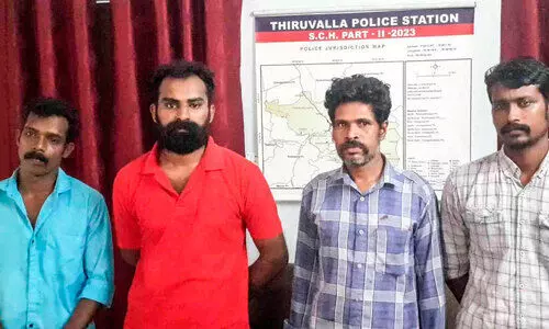 തിരിച്ചടിക്കാൻ വിദേശ മലയാളിയുടെ ക്വട്ടേഷൻ   നാലംഗ ഗുണ്ടസംഘം അറസ്റ്റിൽ