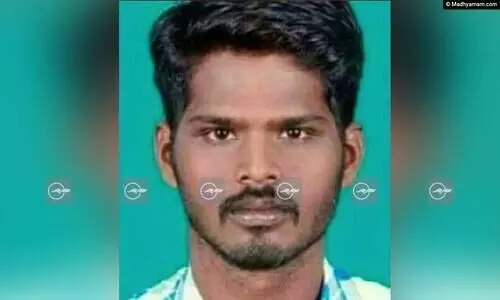 വാളയാർ പീഡനക്കേസ് പ്രതിയെ തൂങ്ങിമരിച്ച നിലയിൽ കണ്ടെത്തി