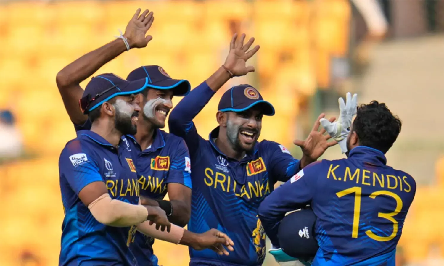 ഇംഗ്ലണ്ട് 156 ന് പുറത്ത്; നിസ്സാങ്കക്ക് അർധ സെഞ്ച്വറി, ലങ്ക ജയത്തിലേക്ക്