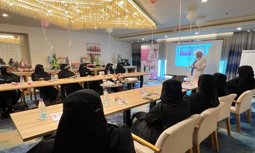 Organized by the Saudi National Hospital in Makkah Breast Cancer Awareness Campaign Organized by the Saudi National Hospital in Makkah Breast Cancer Awareness Campaign