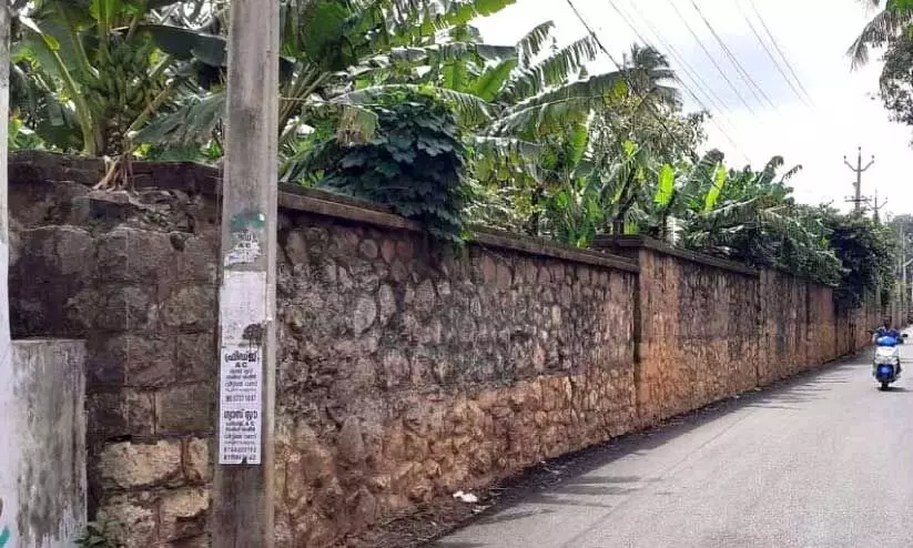 മഴയെത്തിയാൽ ഇവിടെ യാത്ര അപകടകരം