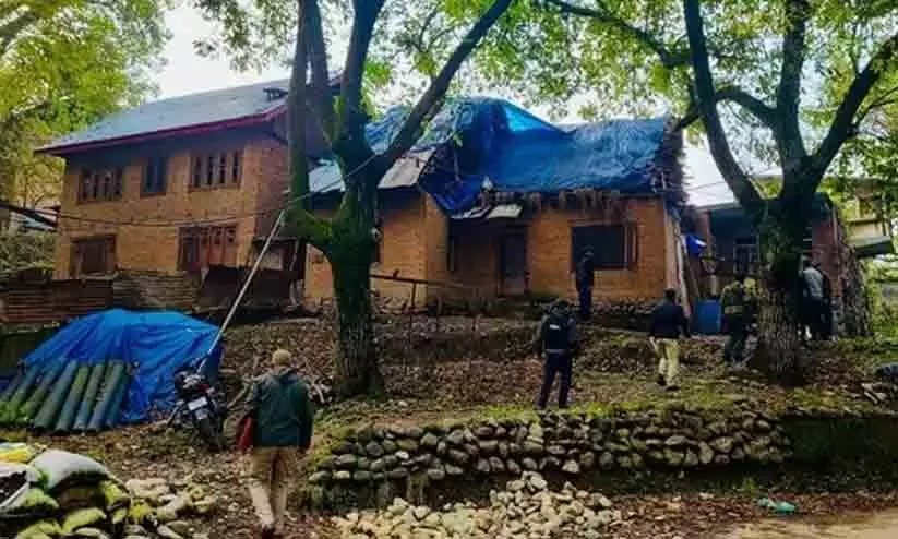 ജമ്മുകശ്മീരിൽ അഞ്ച് ഭീകരരെ സൈന്യം വധിച്ചു ജമ്മുകശ്മീരിൽ അഞ്ച് ഭീകരരെ സൈന്യം വധിച്ചു