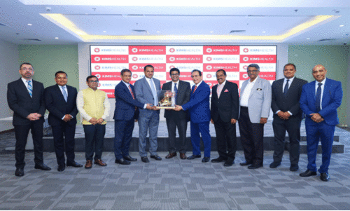 ഇ​ന്ത്യ​ൻ അം​ബാ​സ​ഡ​ർ കിം​സ്​ ഹെ​ൽ​ത്ത് ആ​ശു​പ​ത്രി സ​ന്ദ​ർ​ശി​ച്ചു