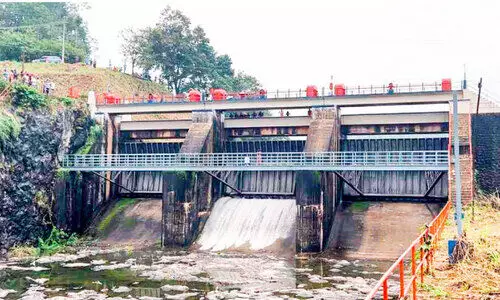 തുലാമഴ ശക്തം; അണക്കെട്ടുകളിൽ ജലനിരപ്പ് ഉയരുന്നു തുലാമഴ ശക്തം; അണക്കെട്ടുകളിൽ ജലനിരപ്പ് ഉയരുന്നു