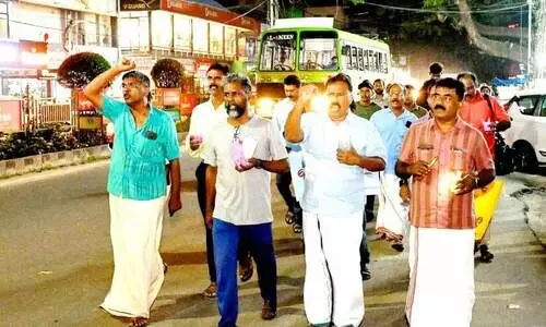 കൊടുങ്ങല്ലൂരിൽ ഫലസ്തീൻ ഐക്യദാർഢ്യ സദസ്സിനോടനുബന്ധിച്ച് നടന്ന റാലി കൊടുങ്ങല്ലൂരിൽ ഫലസ്തീൻ ഐക്യദാർഢ്യ സദസ്സിനോടനുബന്ധിച്ച് നടന്ന റാലി