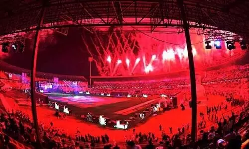 ഗോ​വ​യി​ൽ ന​ട​ക്കു​ന്ന ദേ​ശീ​യ ഗെ​യിം​സ് ഉ​ദ്ഘാ​ട​ന ച​ട​ങ്ങി​ലെ വ​ർ​ണ​പ്ര​ക​ട​ന​ങ്ങ​ൾ