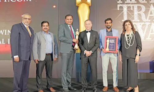 മി​ഡി​ലീ​സ്റ്റ്​ ട്രാ​വ​ൽ ആ​ൻ​ഡ് ടൂ​റി​സം അ​വാ​ർ​ഡ് സ്മാ​ർ​ട്ട് ട്രാ​വ​ത്സി​ന്​