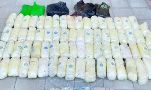 മ​യ​ക്കു​മ​രു​ന്നു​മാ​യി നാ​ല്​ വി​ദേ​ശി​ക​ൾ പി​ടി​യി​ൽ