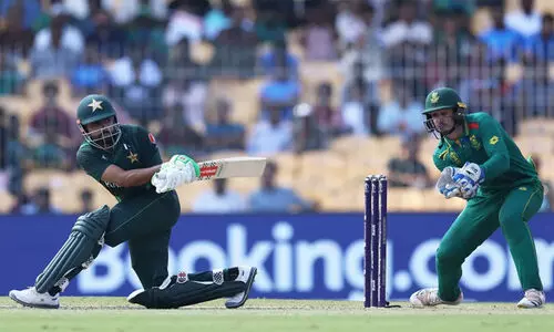 പാകിസ്താനെതിരെ ദക്ഷിണാഫ്രിക്കക്ക് 271 റൺസ് വിജയലക്ഷ്യം