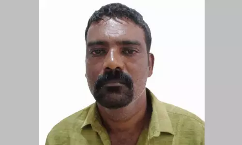 കുടുംബ കോടതി പരിസരത്ത് ഭാര്യയെ കുത്തിക്കൊല്ലാൻ ശ്രമം; ഭര്‍ത്താവ് അറസ്റ്റില്‍