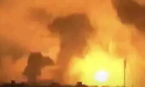 ഗസ്സയിൽ വൻ വ്യോമാക്രമണം: കരയുദ്ധം തുടങ്ങുന്നതായി ഇസ്രായേൽ, ആശയവിനിമയ സംവിധാനം തകർത്തു