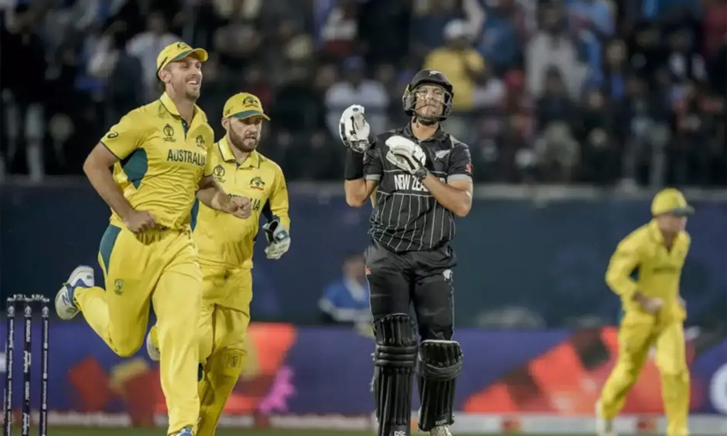 ‘വാട്ട് എ മാച്ച്’; റെക്കോർഡ് റൺചേസിനരികെ കിവികൾ വീണു; ഓസീസിന് അഞ്ച് റൺസ് ജയം