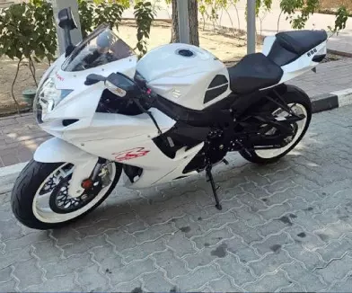 280 കി.​മീ​റ്റ​ർ വേ​ഗ​ത്തി​ൽ ബൈ​ക്ക്​ യാ​ത്ര; യു​വാ​വ്​   അ​റ​സ്റ്റി​ൽ