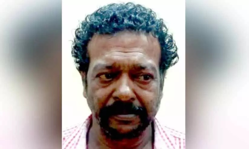 വിഷം ഉള്ളിൽചെന്ന് ഭാര്യയും മകളും ആശുപത്രിയിൽ; ഗൃഹനാഥൻ അറസ്റ്റിൽ വിഷം ഉള്ളിൽചെന്ന് ഭാര്യയും മകളും ആശുപത്രിയിൽ; ഗൃഹനാഥൻ അറസ്റ്റിൽ