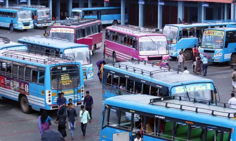വിദ്യാർഥികളുടെ യാത്രാ നിരക്ക്‌ വർധിപ്പിക്കാതെ മുന്നോട്ടു പോകാനാകില്ലെന്നു സ്വകാര്യ ബസ് ഉടമകൾ