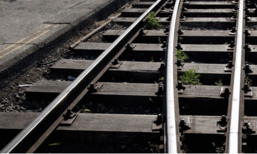 മാവേലി എക്സ്പ്രസി​െന്റ ട്രാക്ക് മാറിയുള്ള ഓട്ടം സുരക്ഷാവീഴ്ചയല്ലെന്ന് റെയിൽവേ