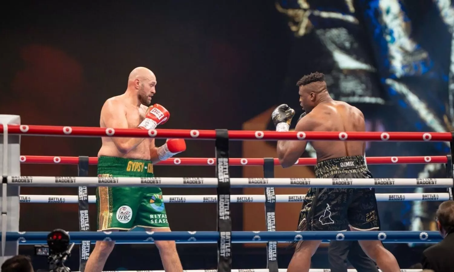 നാഡിമിടിപ്പുയർത്തുന്ന ഇടിപ്പൂരത്തോടെ റിയാദ്​ സീസൺ 2023 ആഘോഷങ്ങൾക്ക്​​ തുടക്കം