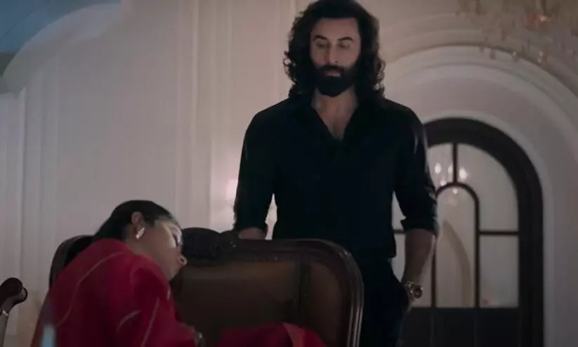 ഇതുവരെ കാണാത്ത രൺബീർ കപൂർ; നീ വേറെ ഞാന് വേറെ; അനിമലിലെ പുതിയ ഗാനം ഇതുവരെ കാണാത്ത രൺബീർ കപൂർ; നീ വേറെ ഞാന് വേറെ; അനിമലിലെ പുതിയ ഗാനം