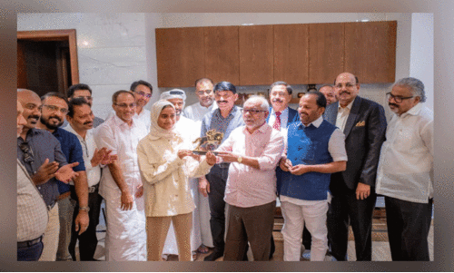 നി​ദ അ​ൻ​ജു​മി​ന്​ മ​ജ്​​ലി​സി​ന്‍റെ ആ​ദ​രം