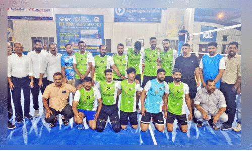 കെ.​സി.​എ ഇ​ന്റ​ർ​നാ​ഷ​ന​ൽ വോ​ളി​ബാ​ൾ; രണ്ടാം പാ​ദ മ​ത്സ​ര​ത്തി​ൽ കെ.​എം.​സി.​സി വെ​സ്റ്റ് ഹോം ​ടീ​മി​ന് വി​ജ​യം