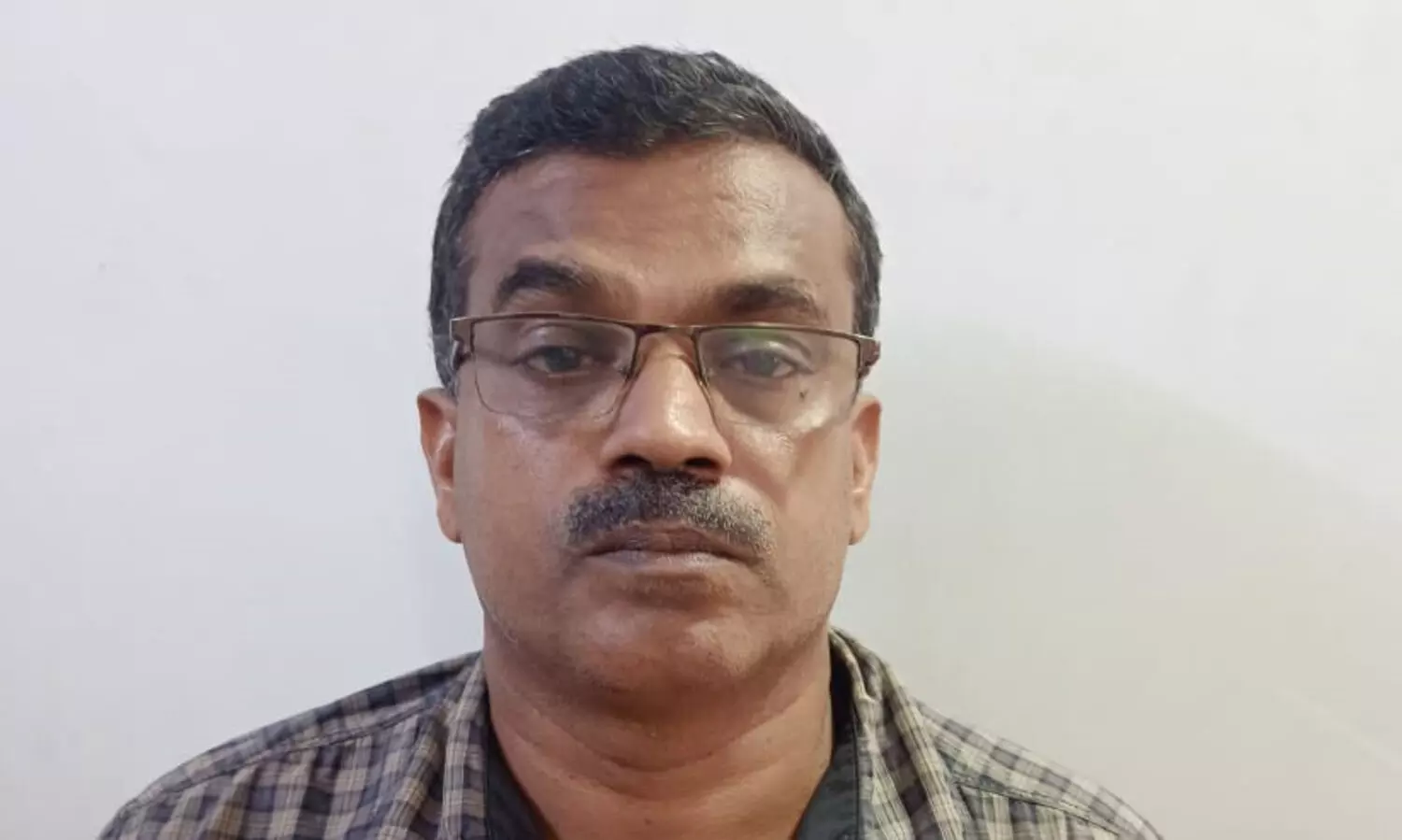 കെ.എസ്.ആർ.ടി.സി ബസിൽ യുവതിയോട് മോശമായി പെരുമാറിയെന്ന്; കാലിക്കറ്റ് സർവകലാശാല ജീവനക്കാരൻ അറസ്റ്റിൽ