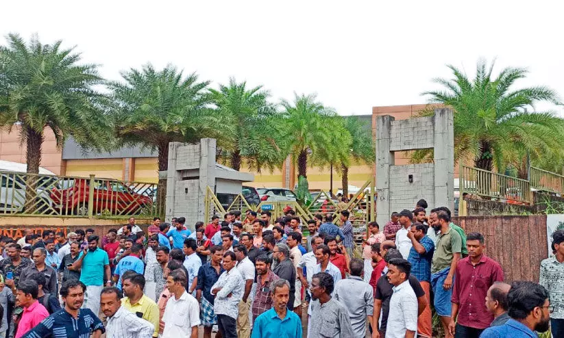 കളമശ്ശേരി സ്ഫോടനം ആശങ്കയുടെ പകൽ കളമശ്ശേരി സ്ഫോടനം ആശങ്കയുടെ പകൽ