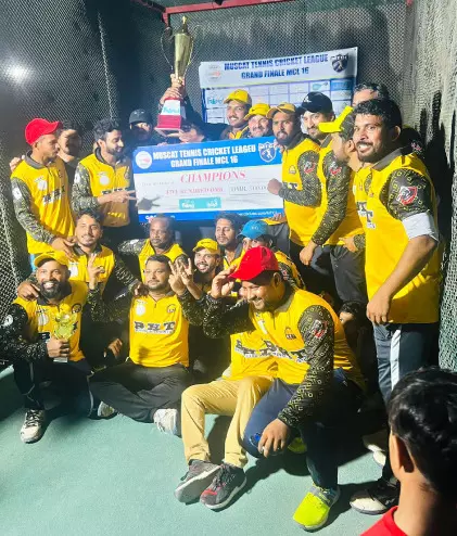 മസ്കത്ത് ടെന്നിസ് ബാൾ ക്രിക്കറ്റ് ലീഗ്: കൂള് കാര് ടീം ജേതാക്കൾ മസ്കത്ത് ടെന്നിസ് ബാൾ ക്രിക്കറ്റ് ലീഗ്: കൂള് കാര് ടീം ജേതാക്കൾ