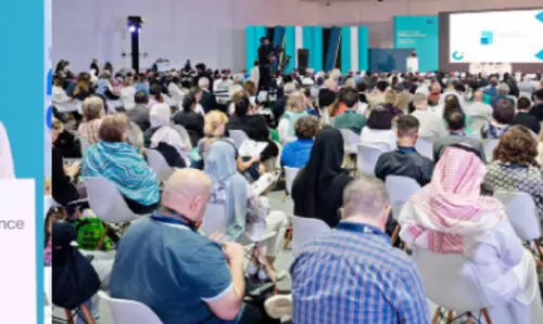 ഷാ​ർ​ജ പ്ര​സാ​ധ​ക സ​മ്മേ​ള​ന​ത്തി​ന്​ ഉ​ജ്ജ്വ​ല തു​ട​ക്കം