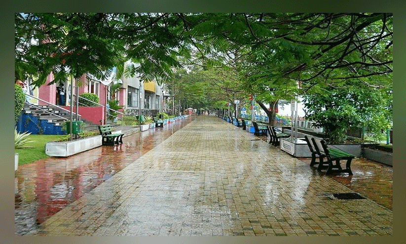 മറൈൻഡ്രൈവിൽ പ്രവേശനം പരിമിതപ്പെടുത്തിയിട്ടില്ലെന്ന്​ നഗരസഭ