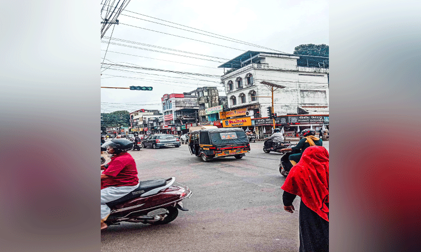 ചാരുംമൂട് ജങ്ഷൻ ചാരുംമൂട് ജങ്ഷൻ