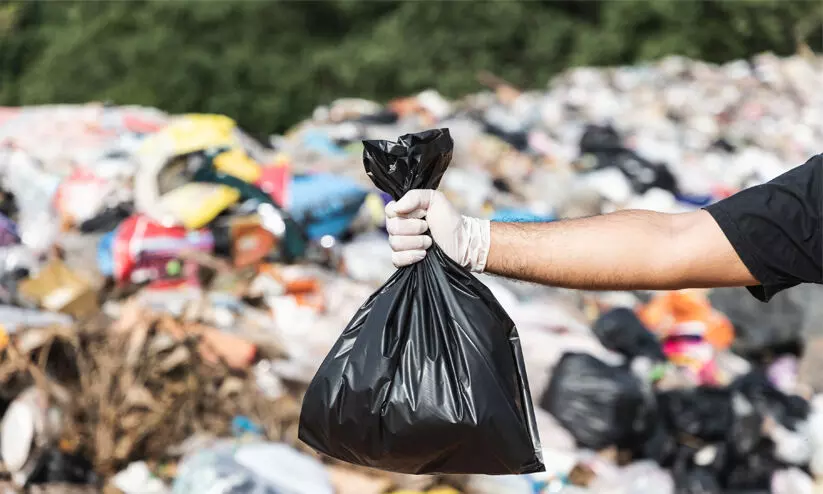 ശുചിമുറി മാലിന്യം തള്ളുന്നത് തടയാൻ പദ്ധതിയൊരുങ്ങുന്നു ശുചിമുറി മാലിന്യം തള്ളുന്നത് തടയാൻ പദ്ധതിയൊരുങ്ങുന്നു