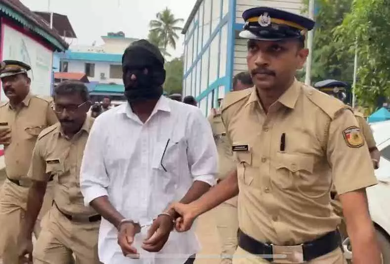 വീട്ടുകാർക്ക്​ മാർട്ടിൻ നേരത്തേ മുന്നറിയിപ്പ്​ നൽകി