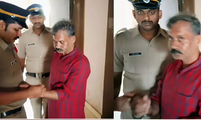 To the husband who stabbed his wife to death Life imprisonment and a fine of Rs.5 lakh To the husband who stabbed his wife to death Life imprisonment and a fine of Rs.5 lakh