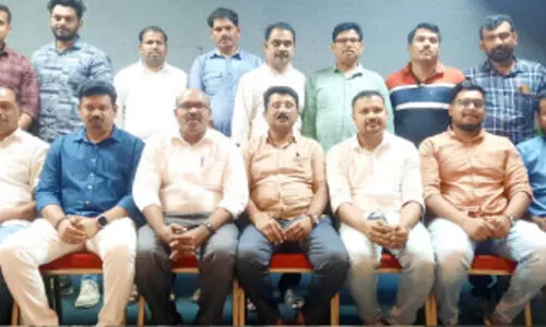 ഒ.​ഐ.​സി.​സി പാ​ല​ക്കാ​ട് ജി​ല്ല ക​മ്മി​റ്റി​ക്ക് പു​തി​യ നേ​തൃ​ത്വം