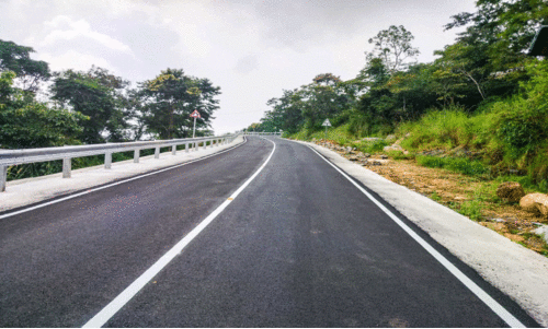 ഇ​ല​വീ​ഴാ​പ്പൂ​ഞ്ചി​റ-​മേ​ലു​കാ​വ് റോ​ഡ്