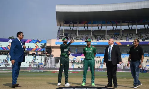 പാകിസ്താനെതിരെ ബാറ്റിങ് തെരഞ്ഞെടുത്ത് ബംഗ്ലാദേശ്