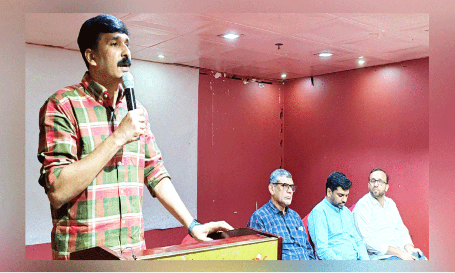 മാ​ധ്യ​മ​സ്വാ​ത​ന്ത്ര്യം ക​ടു​ത്ത ഭീ​ഷ​ണി​യി​ൽ; പ്ര​തി​സ​ന്ധി അ​തി​ജീ​വി​ക്കും -നി​ഷാ​ദ് റാ​വു​ത്ത​ര്‍