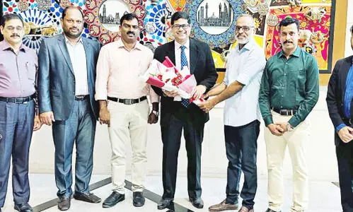 ന​വ​കേ​ര​ള ഭാ​ര​വാ​ഹി​ക​ൾ ഇ​ന്ത്യ​ൻ അം​ബാ​സ​ഡ​റെ സ​ന്ദ​ർ​ശി​ച്ചു