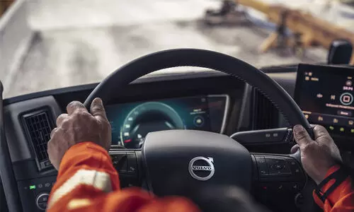 ഹെവി വാഹനങ്ങളിലെ സീറ്റ് ബെൽറ്റ്: കാമറപ്പിഴയിൽ ഇളവ്