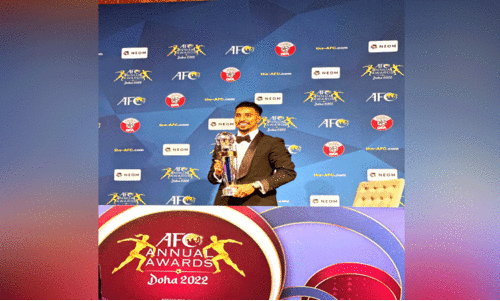 പു​ര​സ്​​കാ​രവുമായി സ​ലിം അ​ൽ ദൗ​സ​രി