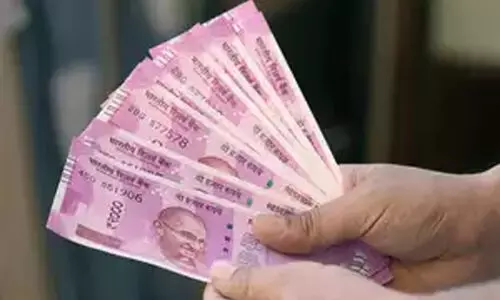 2000ത്തിന്റെ കറൻസി 97 ശതമാനവും തിരിച്ചെത്തി; ഇനിയും പൊതുജനങ്ങളുടെ കയ്യിലുള്ളത് 10,000 കോടിയുടെ കറൻസി