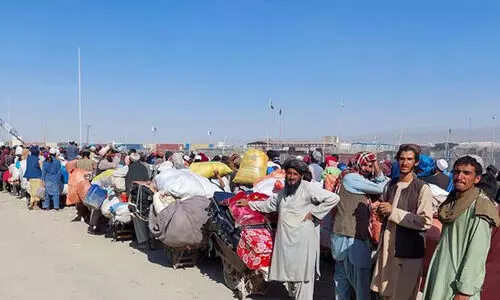 അനധികൃത താമസക്കാരായ അഫ്ഗാനികളെ കണ്ടെത്താൻ പാകിസ്താനിൽ വ്യാപക റെയ്ഡ്