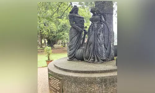 Kozhikode Corporation Children  A sculpture commemorating MTs 2nd floor at Literary Park