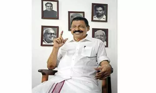 ഭൂപരിഷ്​കരണം,   ലൈഫ്​, സർക്കാർ