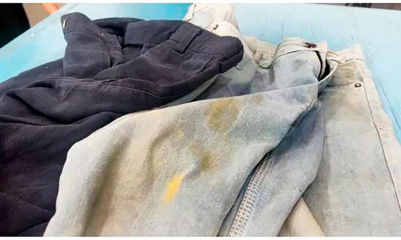 ബുക്ക്​ ചെയ്തത്​ പുത്തൻ പാന്‍റ്​സ്​​; പാർസൽ തുറന്നപ്പോൾ പഴകിദ്രവിച്ചത്