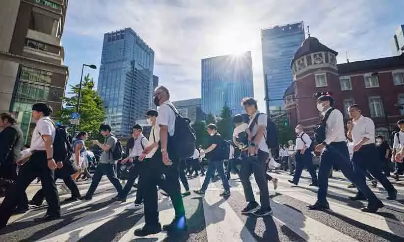 തൊഴിലാളികളുടെ ക്ഷേമം നോക്കുന്ന കാര്യത്തിൽ ഇന്ത്യ മുന്നിൽ; ജപ്പാൻ പിന്നിൽ തൊഴിലാളികളുടെ ക്ഷേമം നോക്കുന്ന കാര്യത്തിൽ ഇന്ത്യ മുന്നിൽ; ജപ്പാൻ പിന്നിൽ