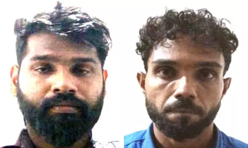 24 ലിറ്റർ മദ്യവും 160 ഗ്രാം കഞ്ചാവുമായി രണ്ടുപേർ പിടിയിൽ