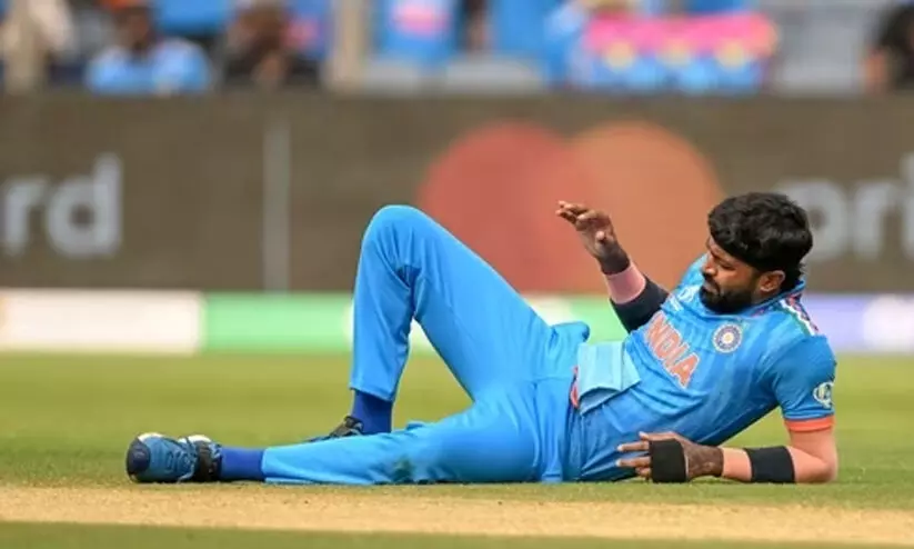 ഹാർദിക് പാണ്ഡ്യ ലോകകപ്പ് ടീമിൽനിന്ന് പുറത്ത്; പ്രസിദ്ധ് കൃഷ്ണ പകരക്കാരൻ ഹാർദിക് പാണ്ഡ്യ ലോകകപ്പ് ടീമിൽനിന്ന് പുറത്ത്; പ്രസിദ്ധ് കൃഷ്ണ പകരക്കാരൻ