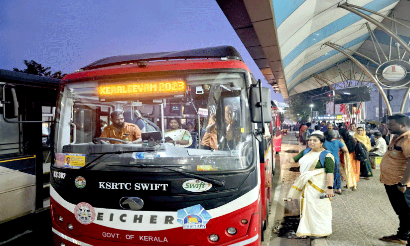 വേദികളിൽനിന്ന്​ വേദികളിലേക്ക്​ സൗജന്യ യാത്രയൊരുക്കി ഇലക്ട്രിക് ബസ്