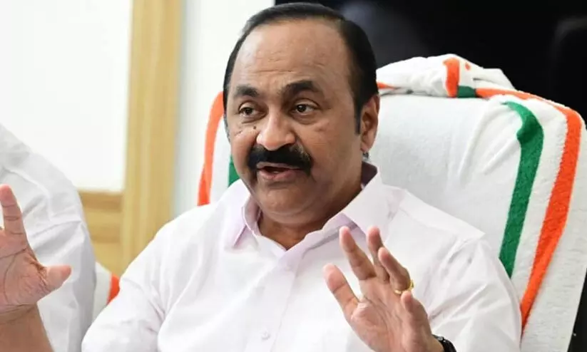 സി.പി.എമ്മിന്റെ കൈയിലുള്ള അഴിമതിപ്പണം കൊണ്ട് വേണം ജനസദസ് നടത്തേണ്ടത്- വി.ഡി സതീശൻ സി.പി.എമ്മിന്റെ കൈയിലുള്ള അഴിമതിപ്പണം കൊണ്ട് വേണം ജനസദസ് നടത്തേണ്ടത്- വി.ഡി സതീശൻ